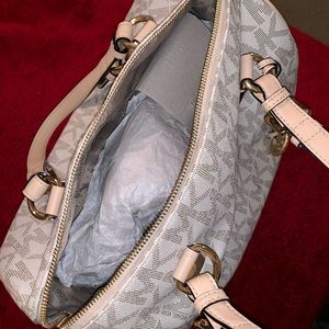 Michael Kors medium signature satchel